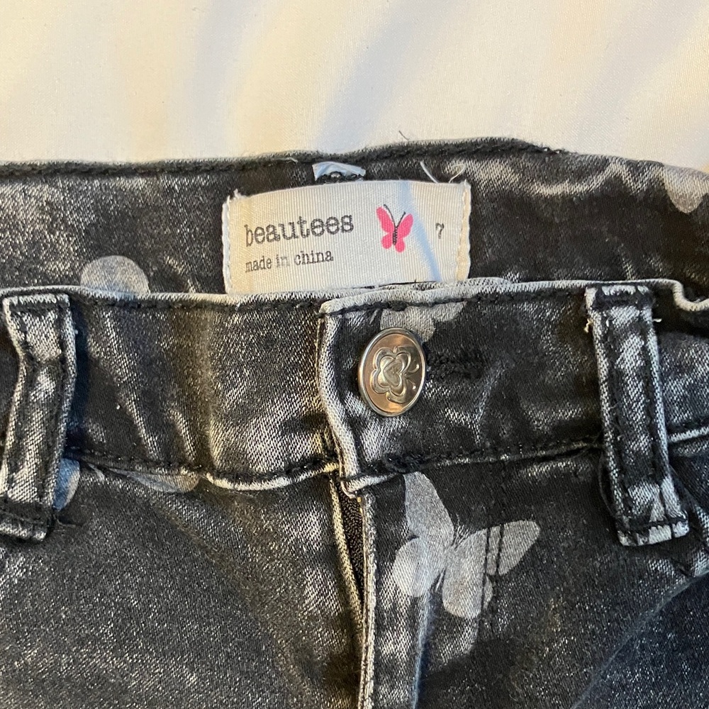 Beautees Charcoal Butterfly Patterned Jeans - Picture 2 of 5
